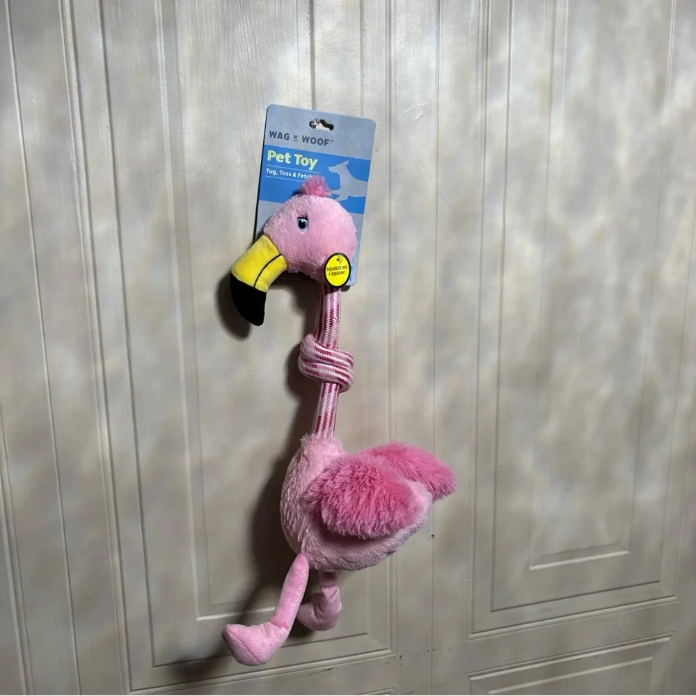Wag And Woof Flamingo & Tug Dog Puppy Toy with Handle 18” Whit Squeak